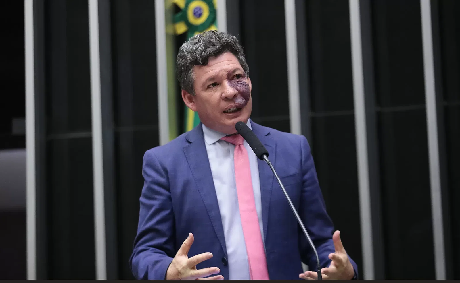 Marco legal da IA fica para fevereiro, e a conta corre